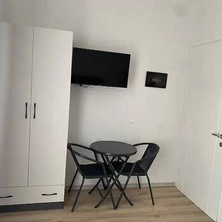 Arval Pensjonat *