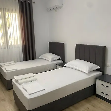 Arval Pensjonat Wlora