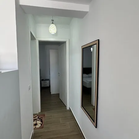 Pensjonat Arval Wlora
