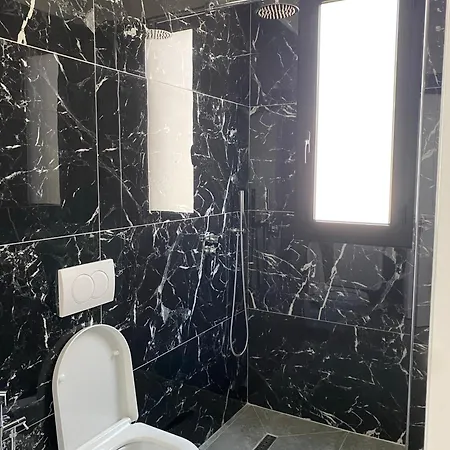 Pensjonat Arval Wlora
